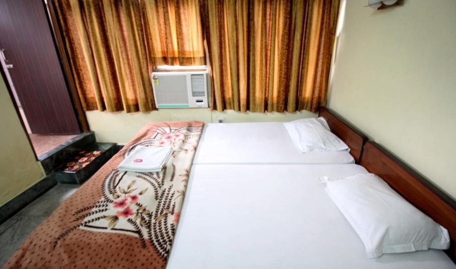 Kim Lawn Guest House Калькутта Экстерьер фото